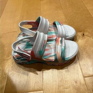 Hunter Bloom marble sandals sz UK 4W or USA 6